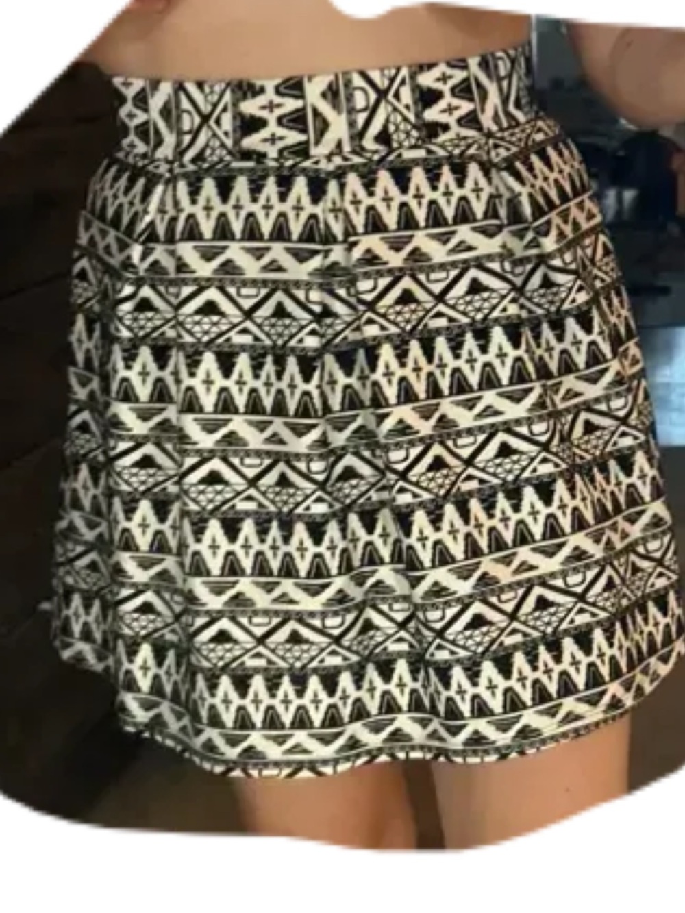 Forever 21 | Black and White Aztec Skirt